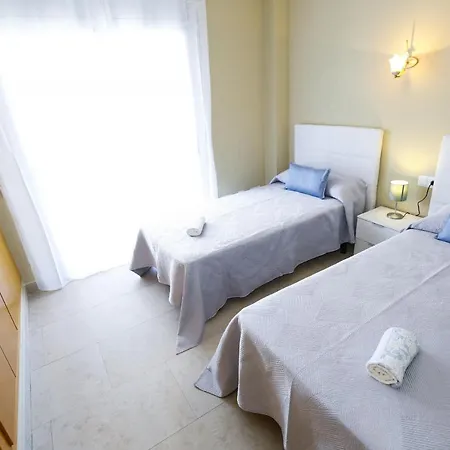 Lido Planet Costa Dorada * 살루